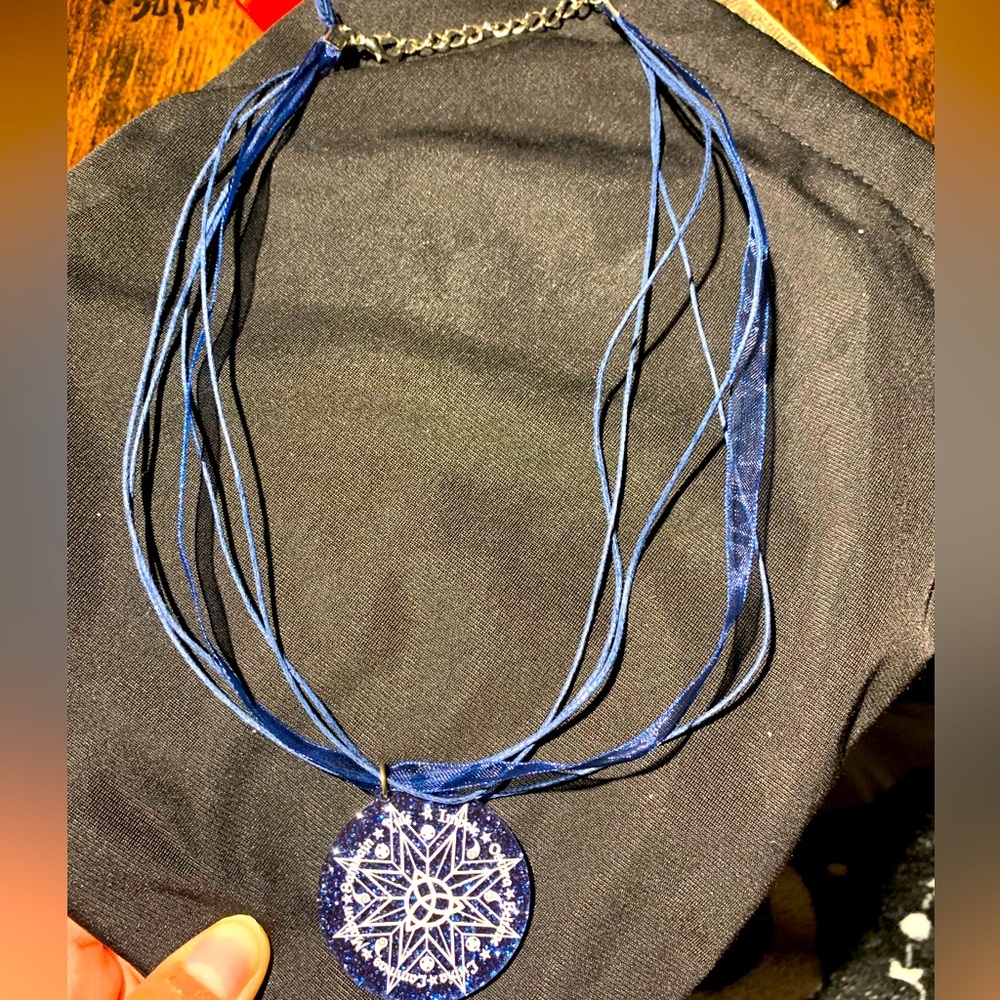 2/$15 Curiology Coven Club snowflake necklace